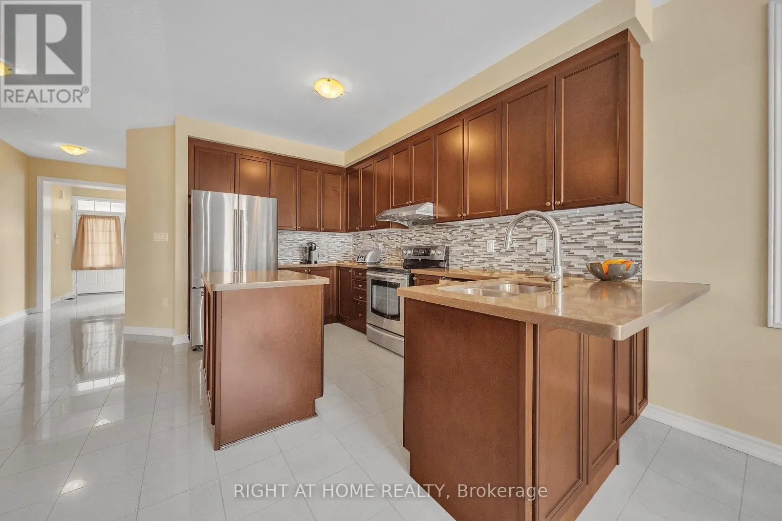 16 SEWELL CRESCENT