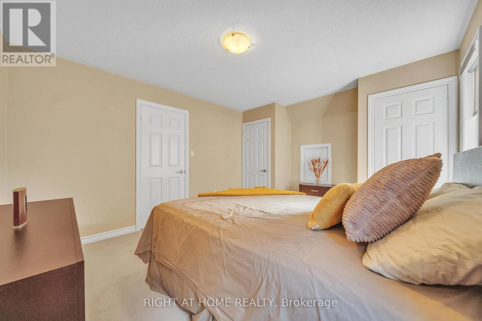 16 SEWELL CRESCENT