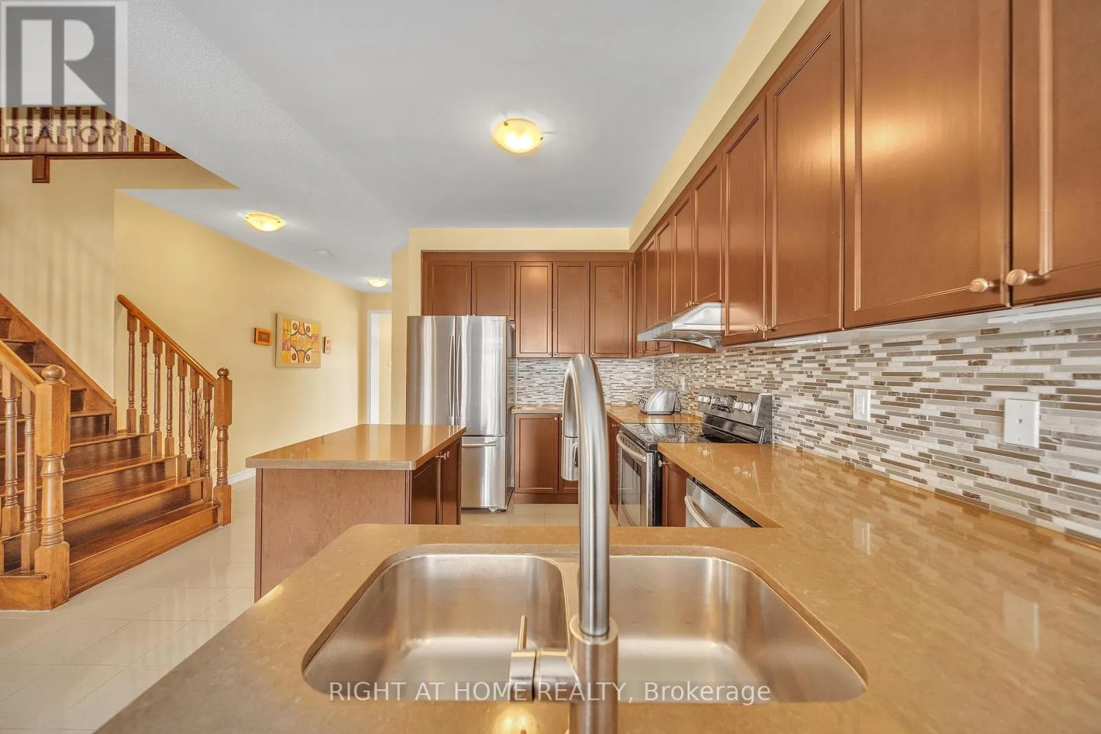 16 SEWELL CRESCENT