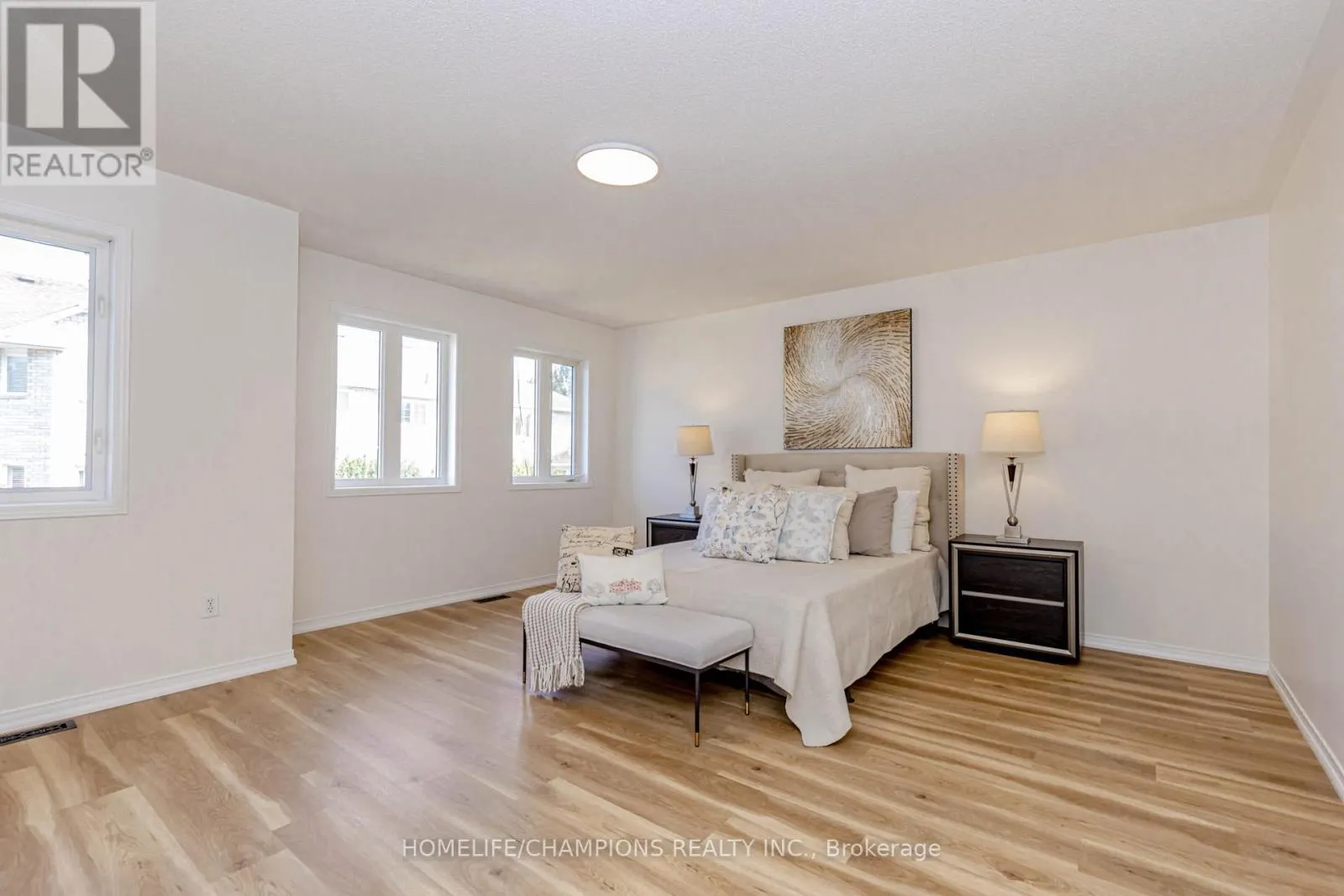 27 TASKER CRESCENT