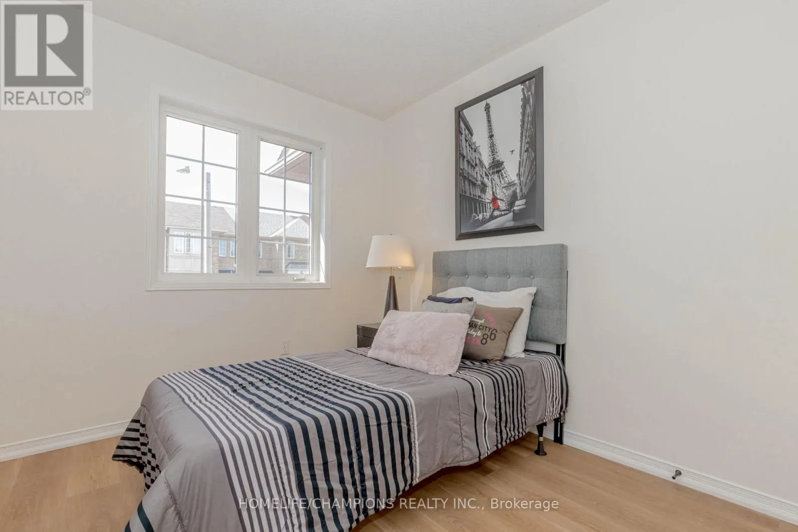 27 TASKER CRESCENT