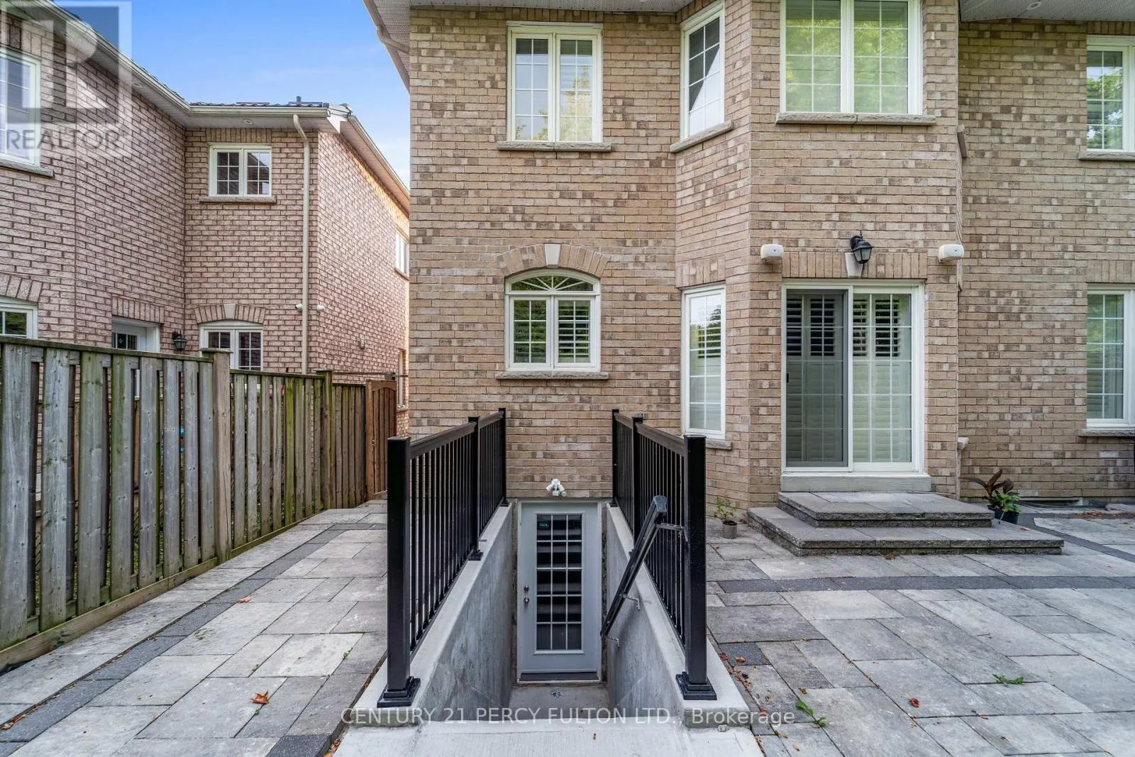 47 WINTERTON WAY