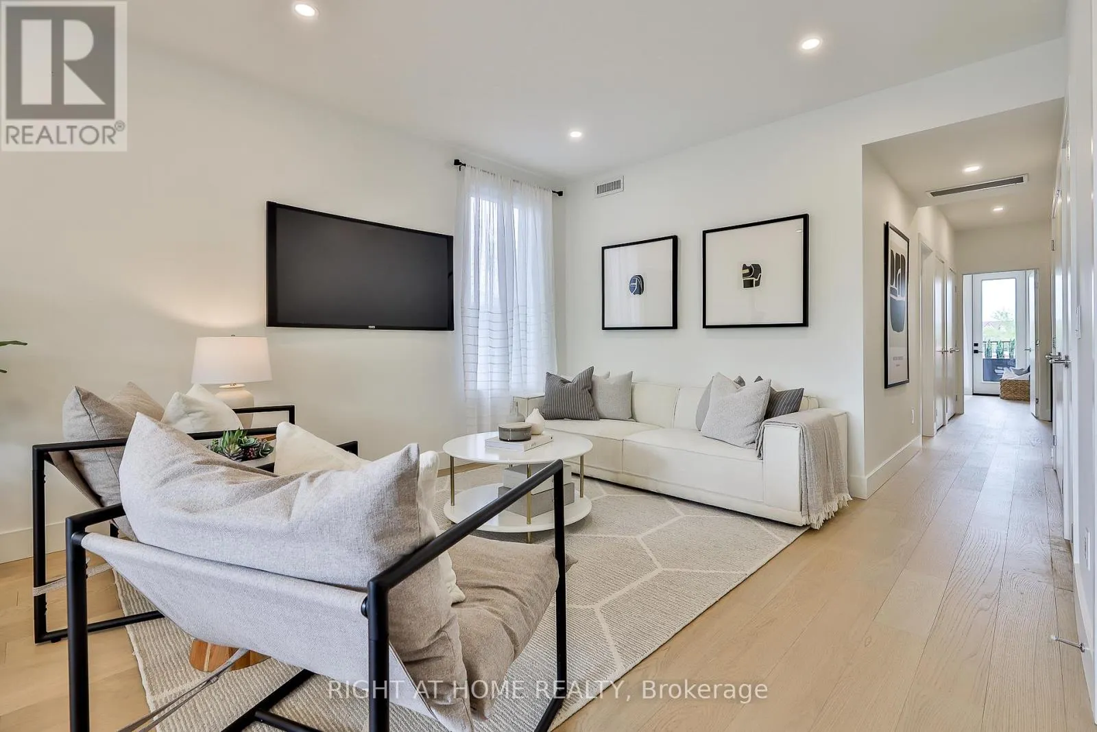 CENTRE - 2343 GERRARD STREET E