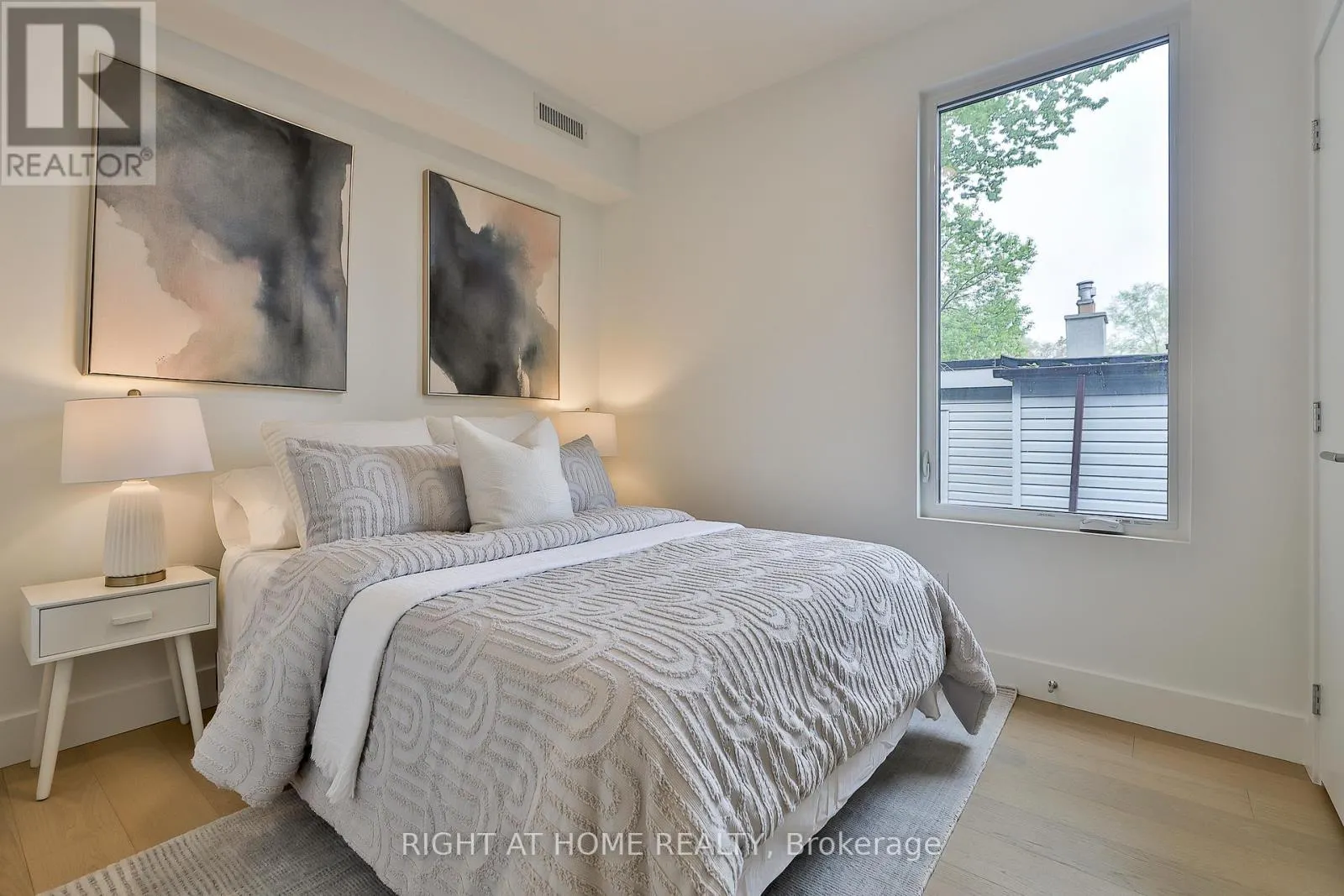 CENTRE - 2343 GERRARD STREET E