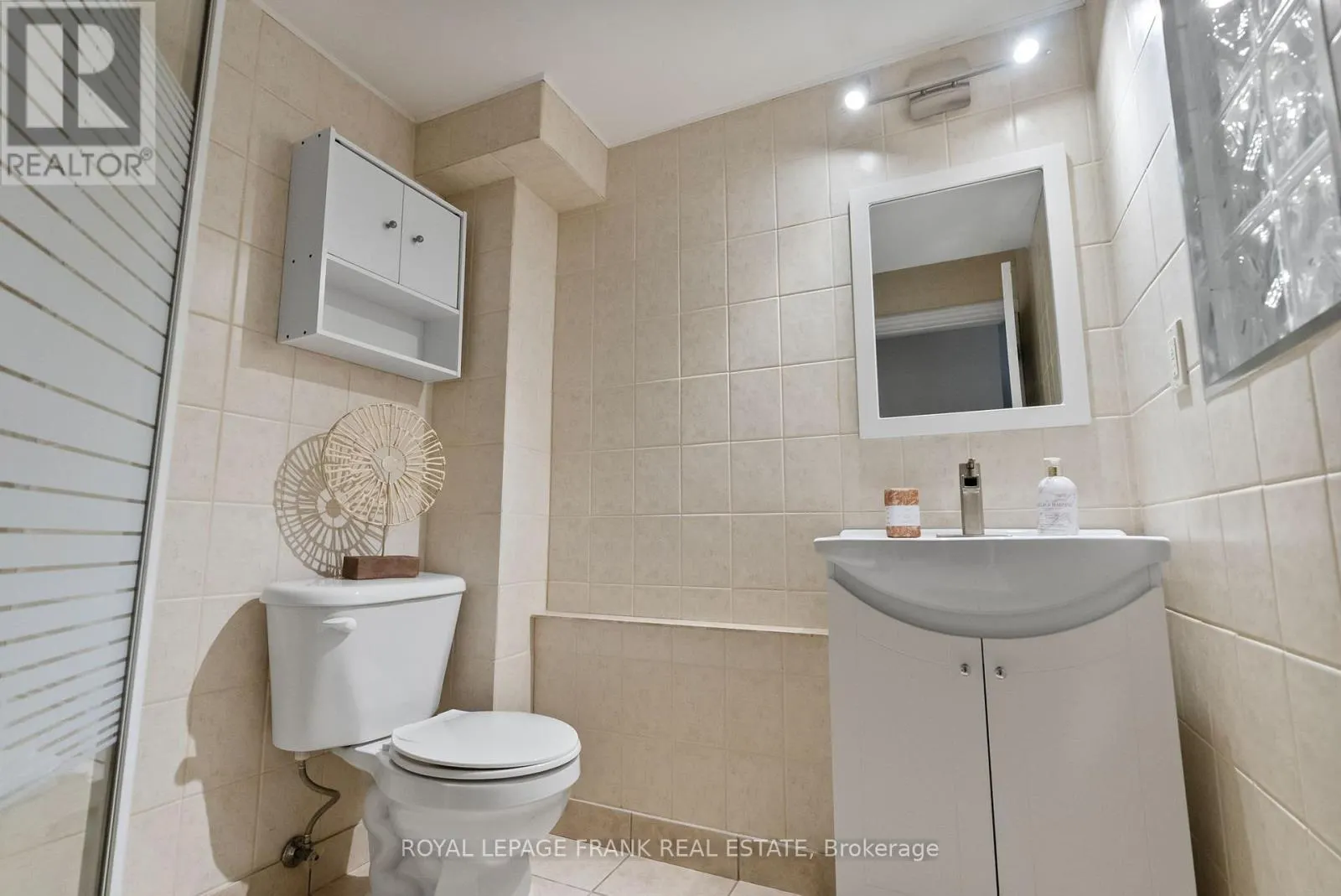 31 - 735 SHEPPARD AVENUE, #31