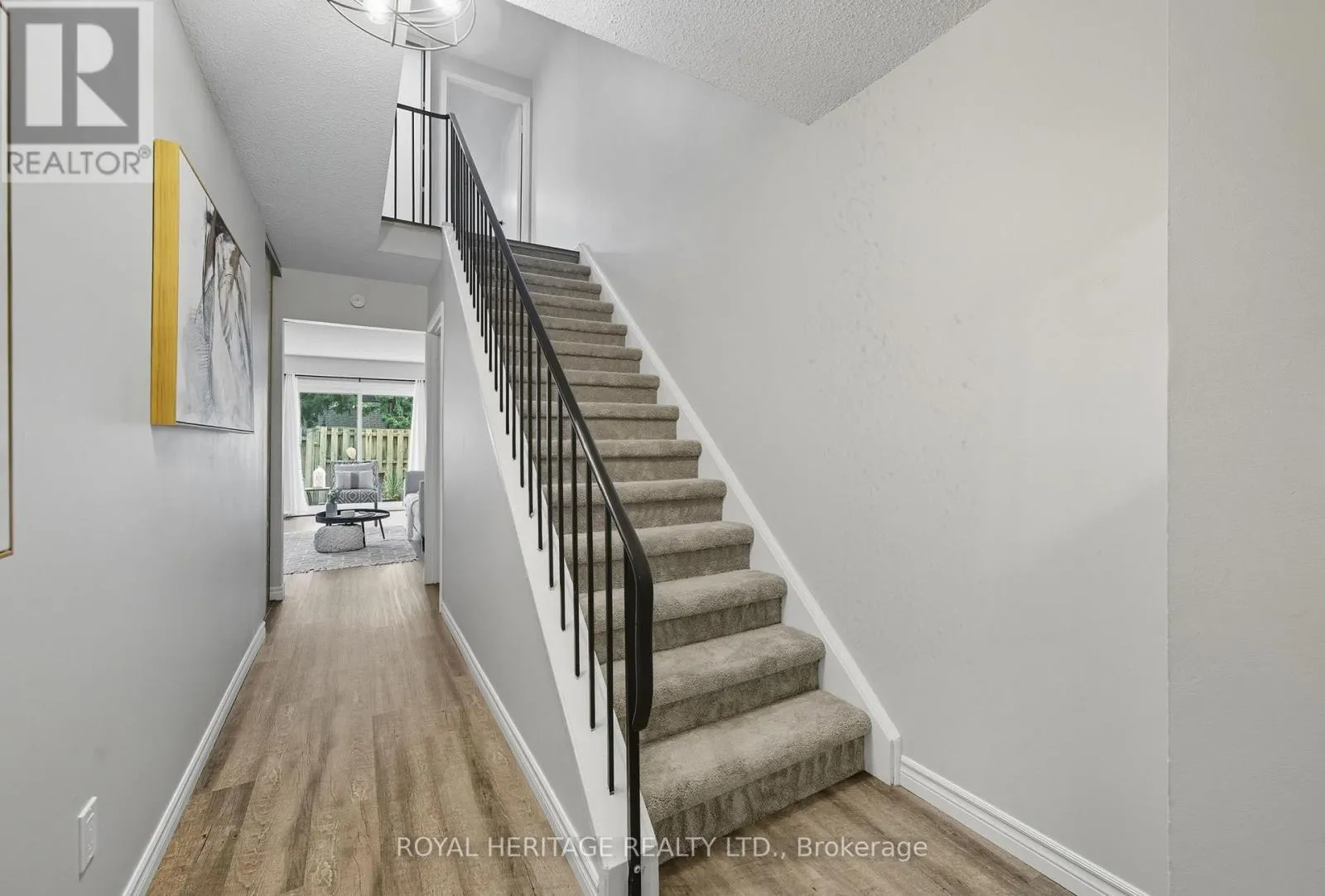 113 - 929 BURNS STREET W