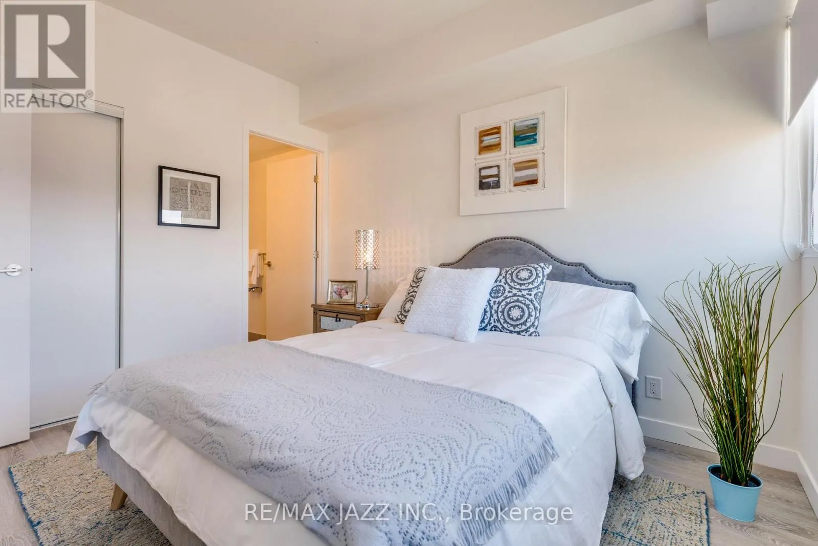 1014 - 100 BOND STREET E, #1014