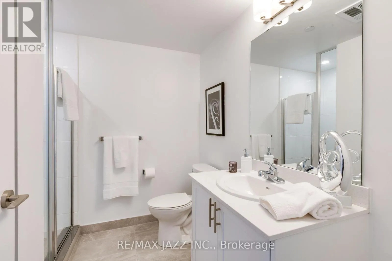 1014 - 100 BOND STREET E, #1014