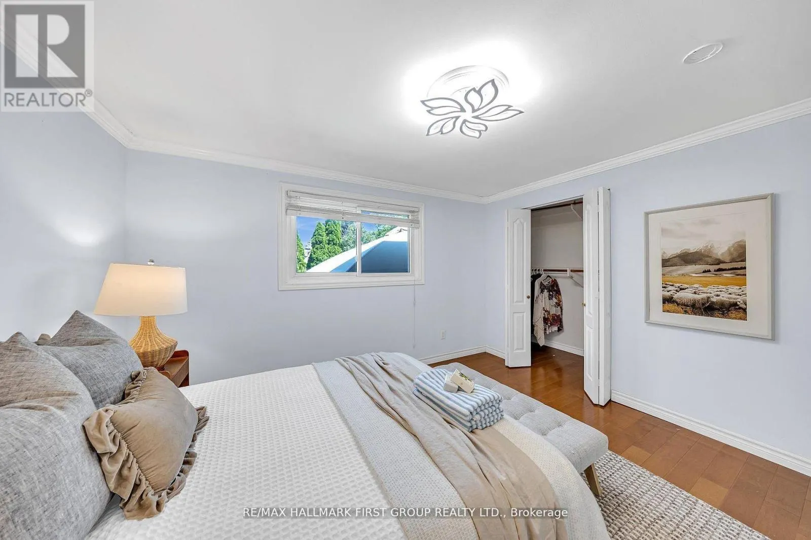 975 BRENDA COURT