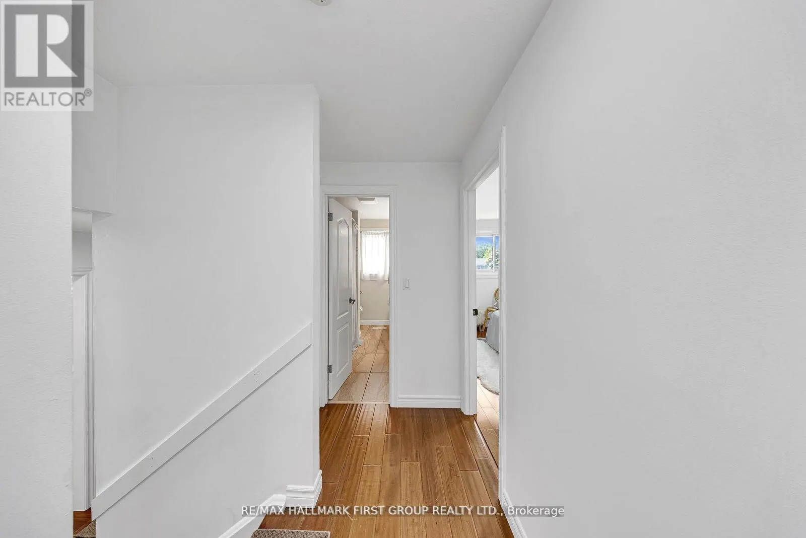 975 BRENDA COURT