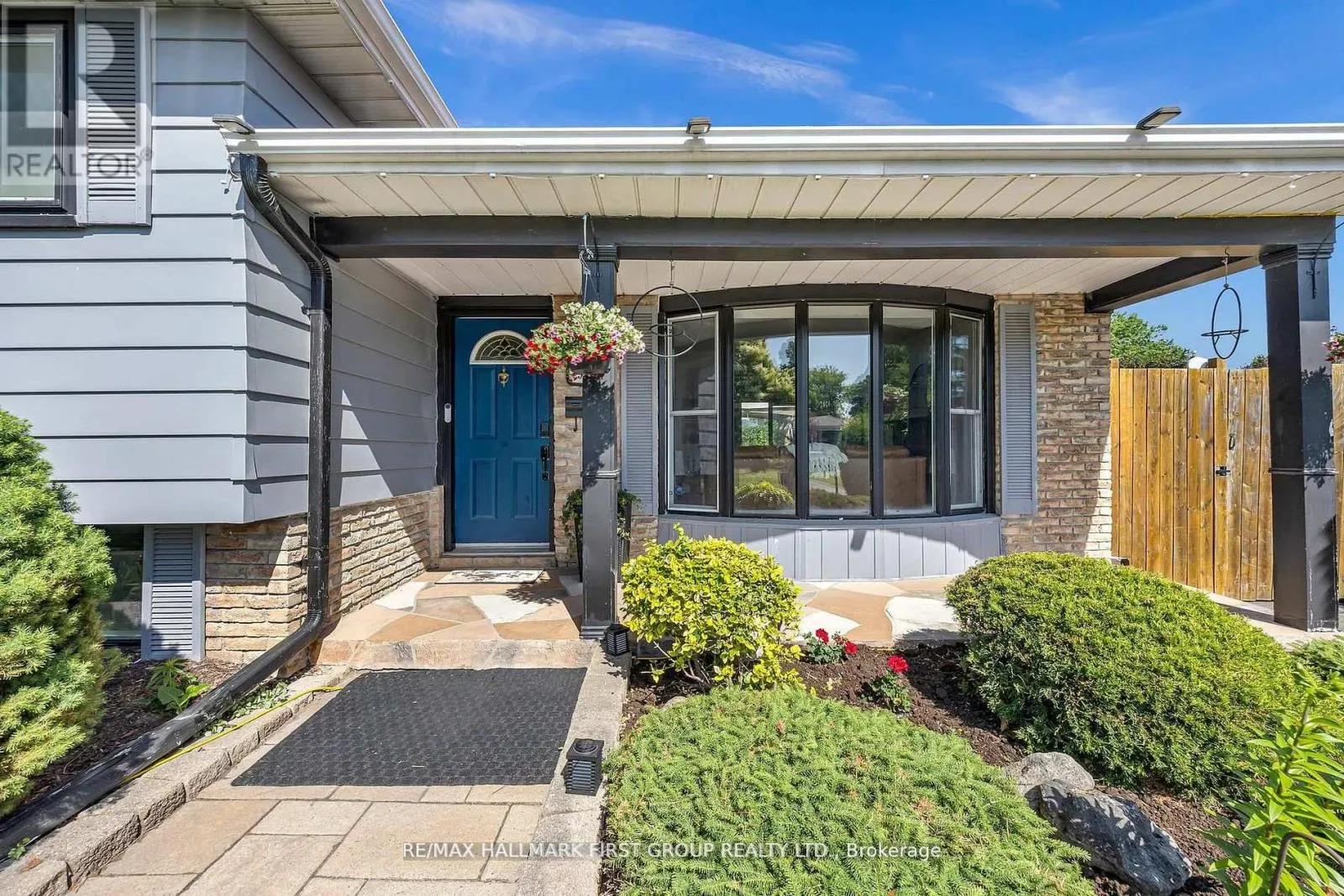 975 BRENDA COURT