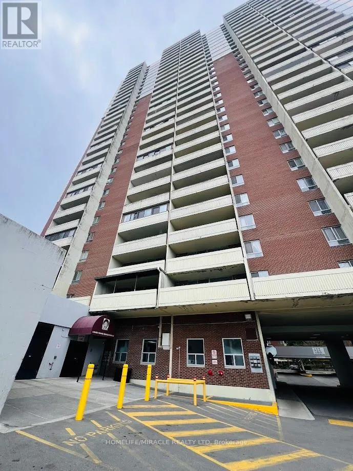 1108 - 5 MASSEY SQUARE
