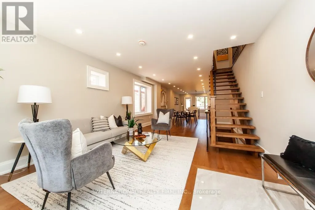 186 MILVERTON BOULEVARD
