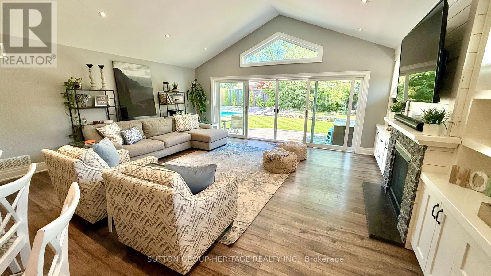 333 FAIRVIEW DRIVE
