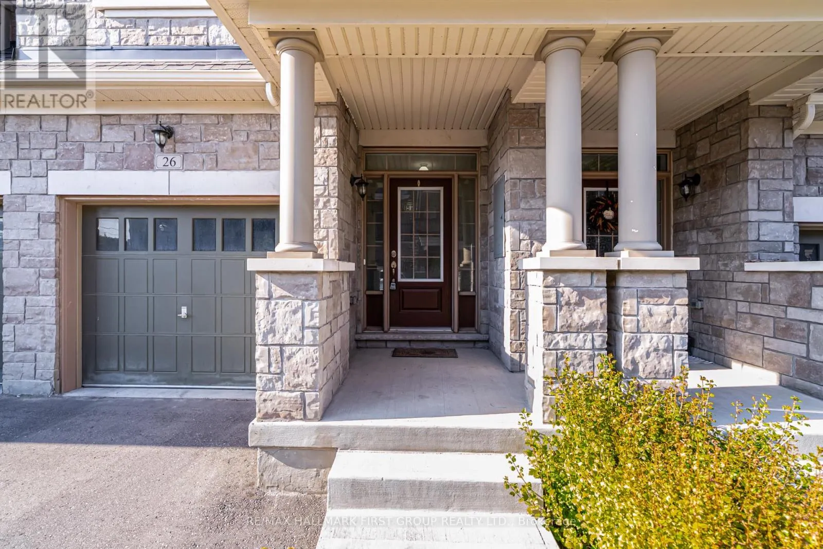 26 KINGFISHER WAY
