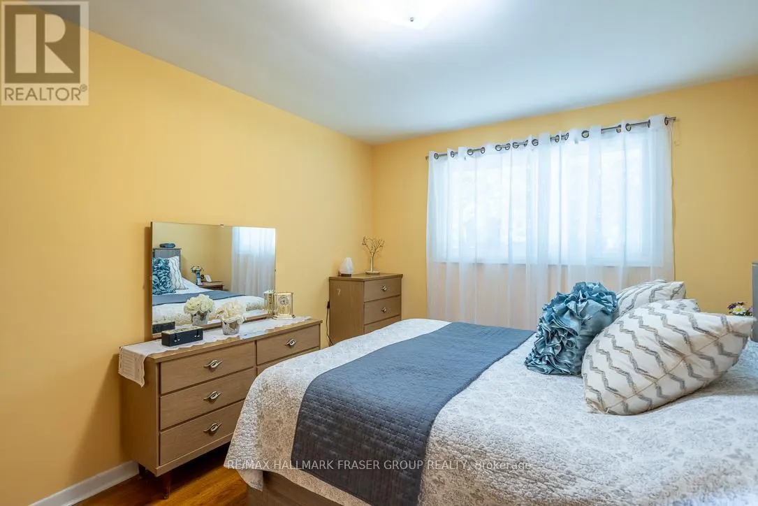 15 STANLAND DRIVE