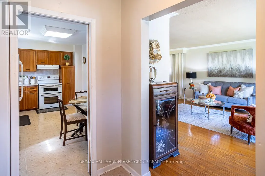 15 STANLAND DRIVE
