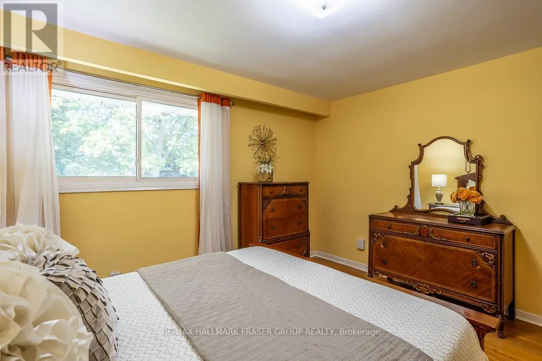 15 STANLAND DRIVE