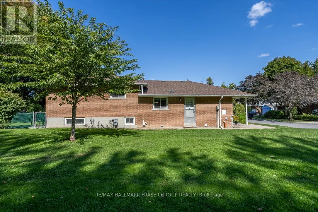 15 STANLAND DRIVE