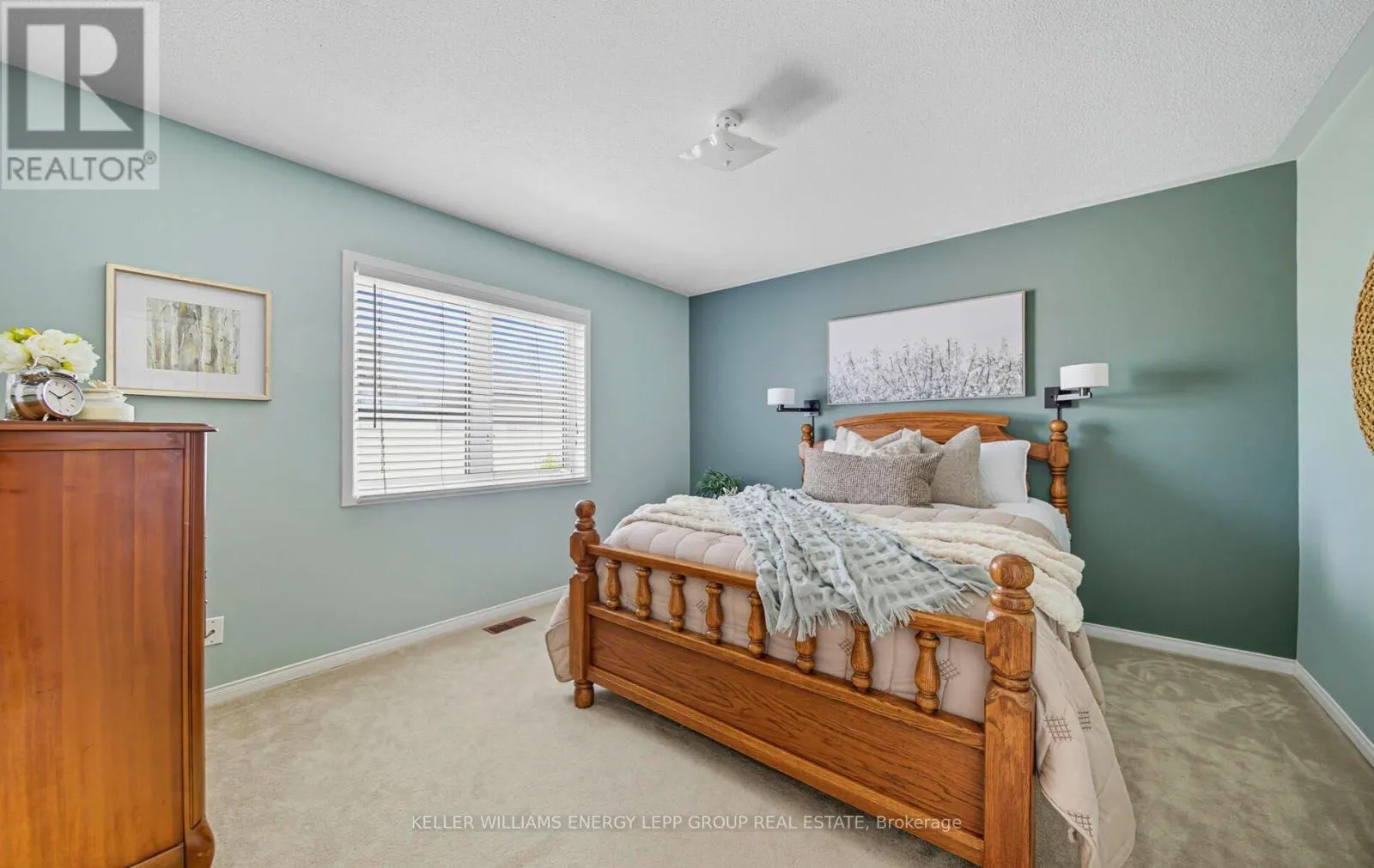 73 HAVERHILL CRESCENT