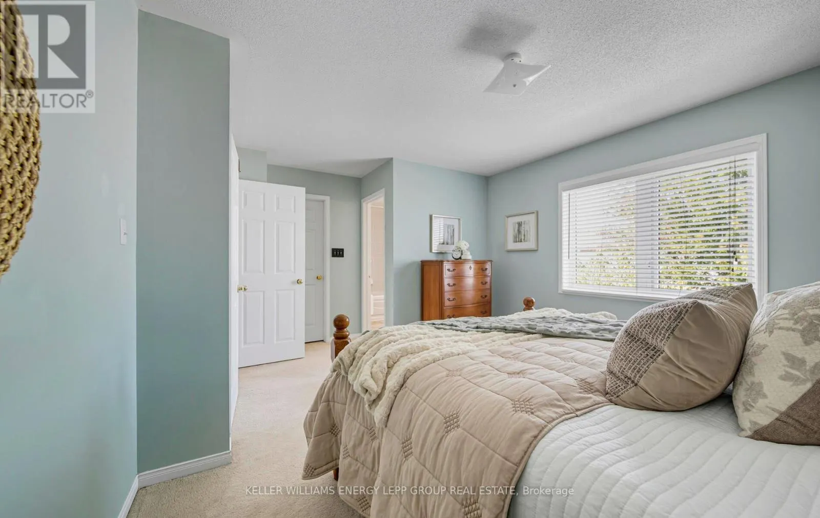 73 HAVERHILL CRESCENT