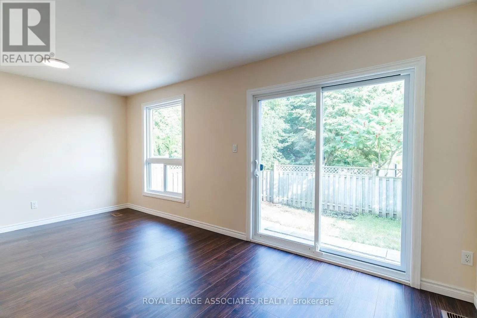 1553 NORWILL CRESCENT