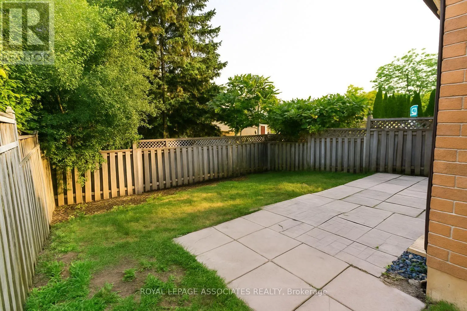 1553 NORWILL CRESCENT