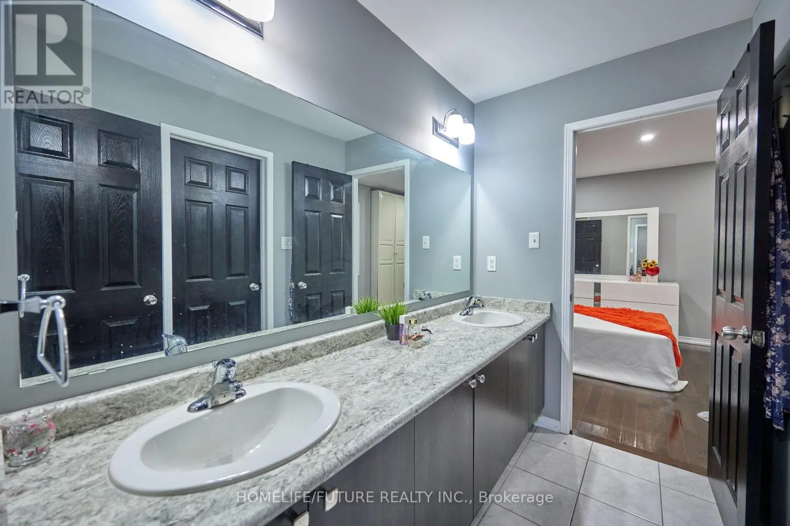 2549 SNOW KNIGHT DRIVE
