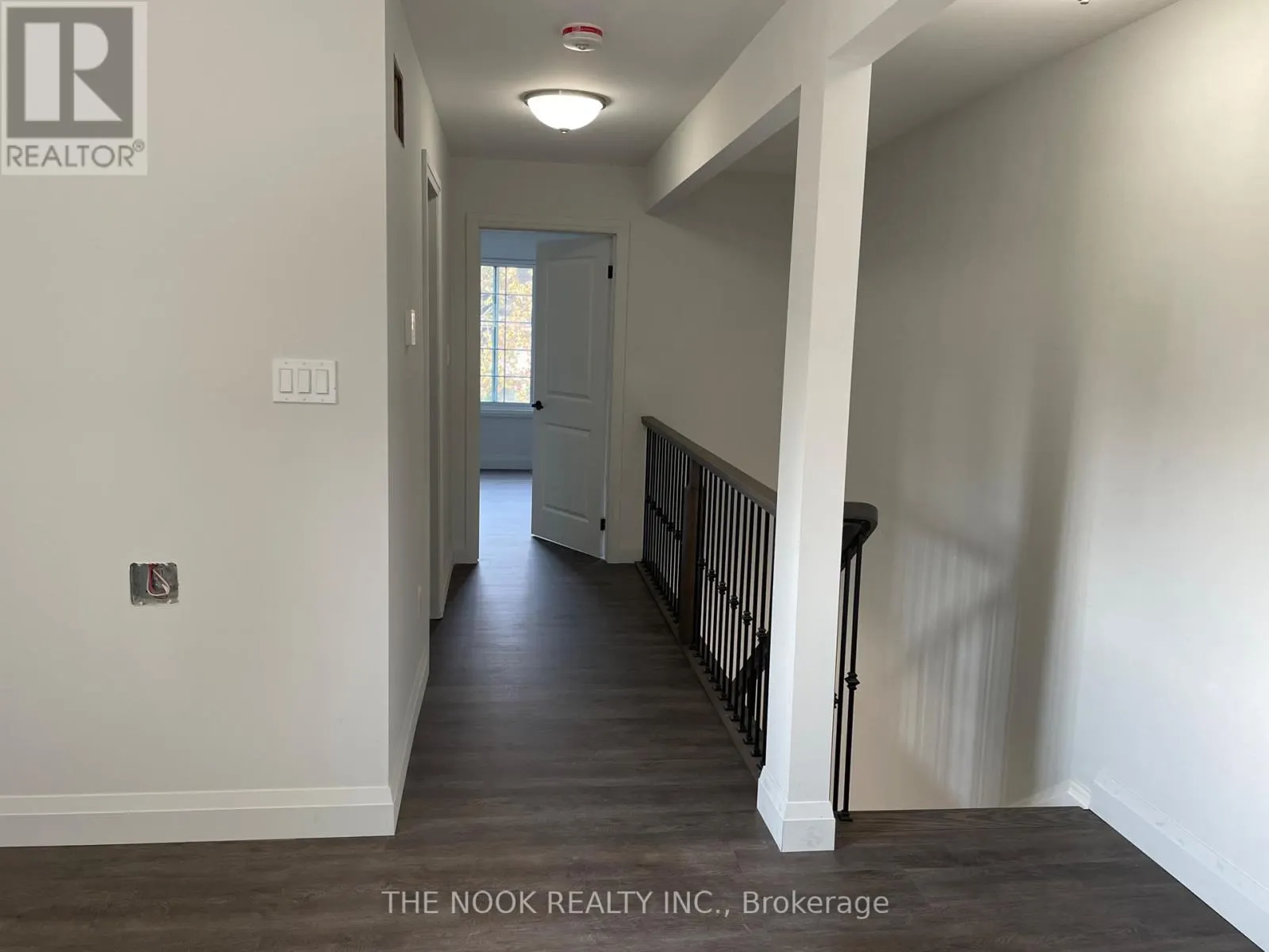 3 - 279 HUMBER AVENUE, #3