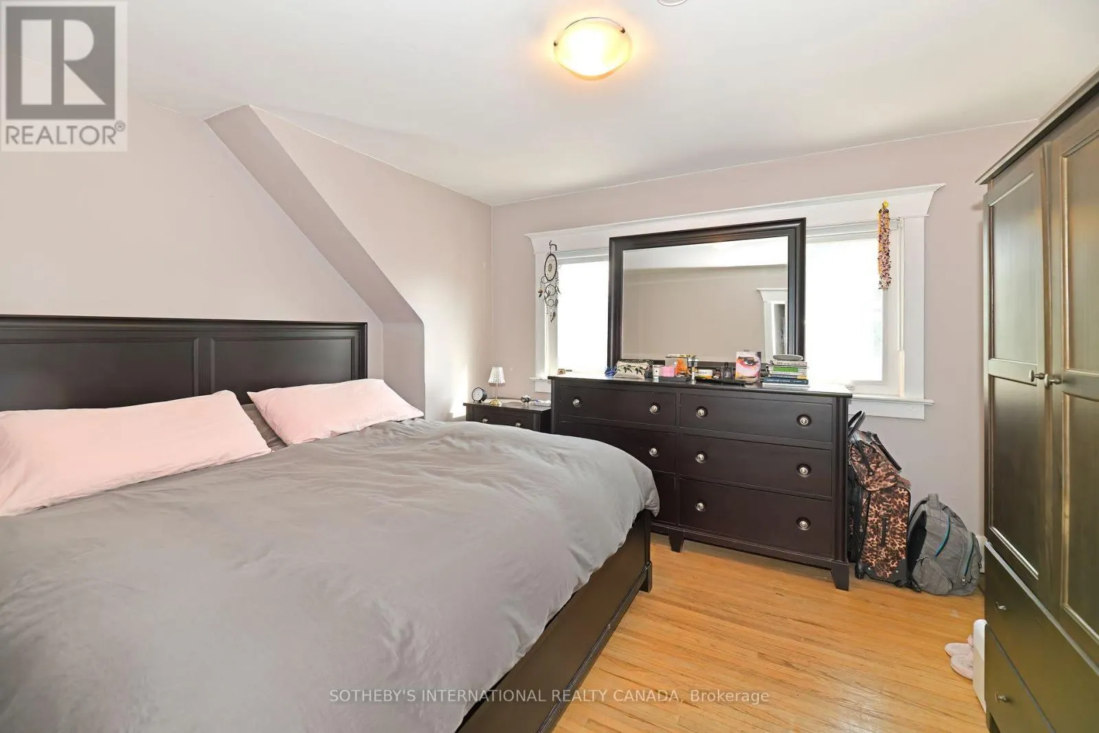 60 MORTIMER AVENUE