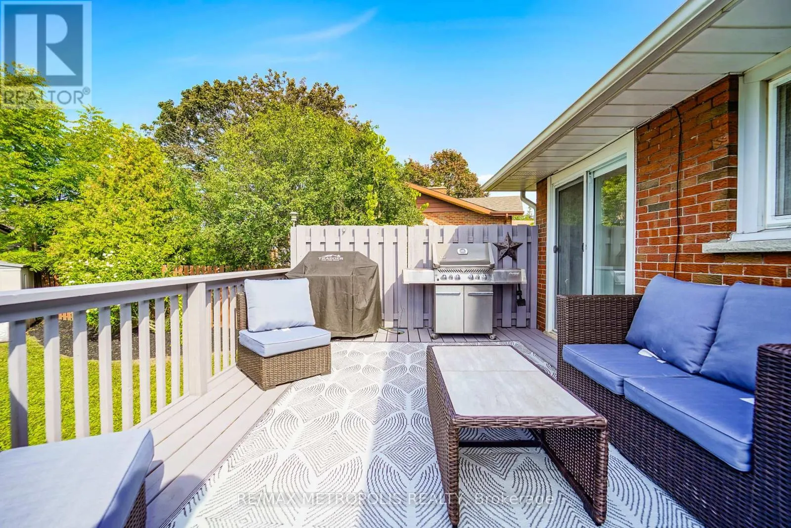 592 CARLYLE COURT