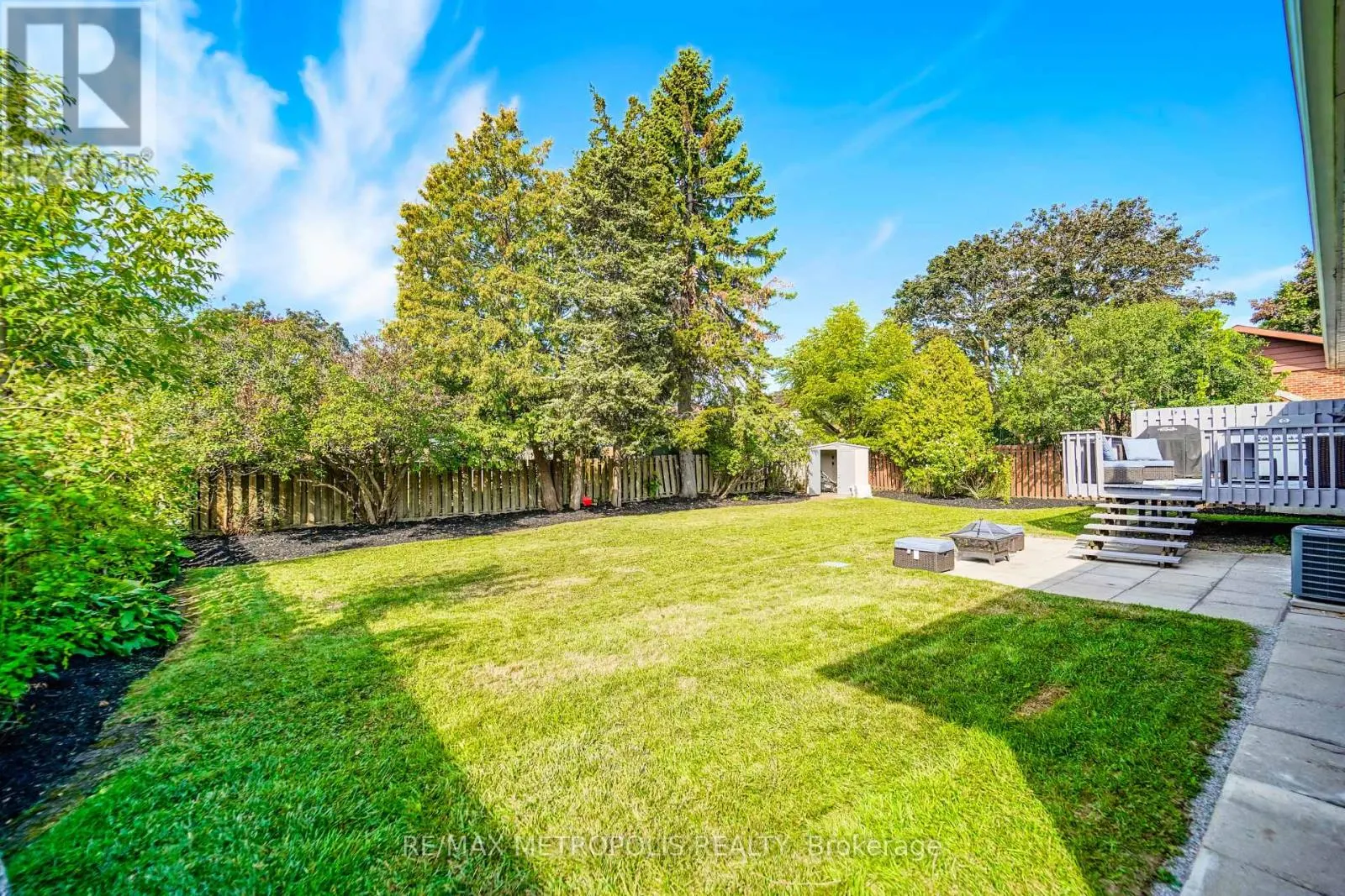 592 CARLYLE COURT