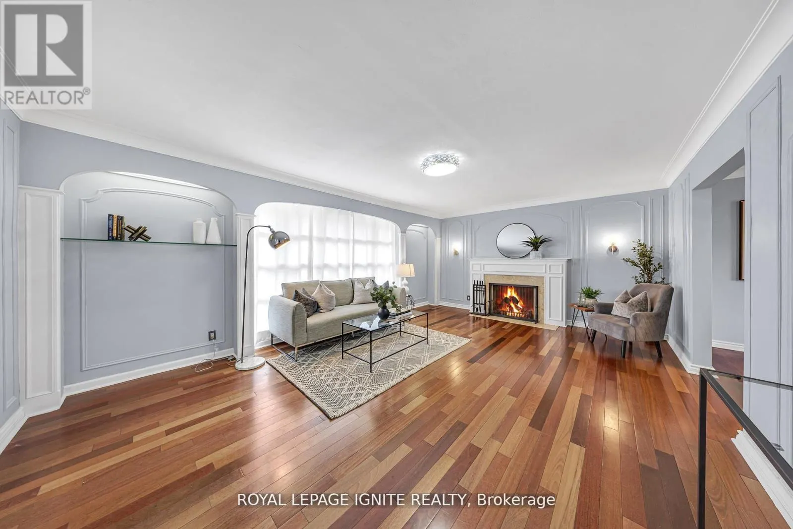 806 HENRY STREET