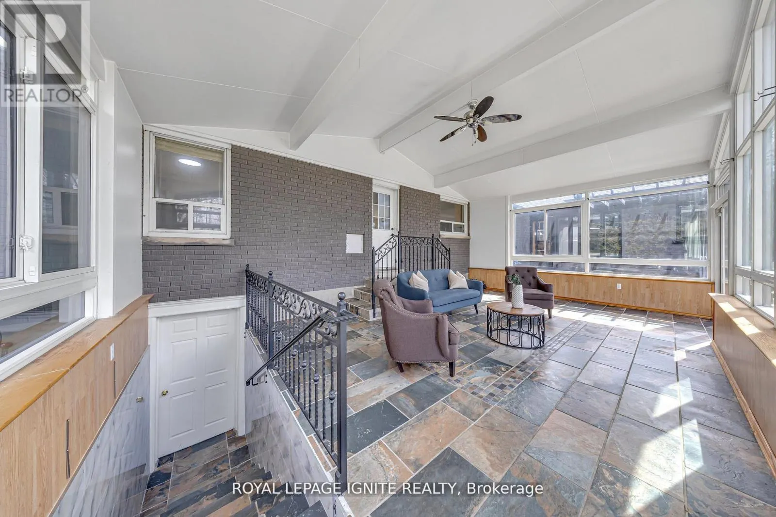 806 HENRY STREET
