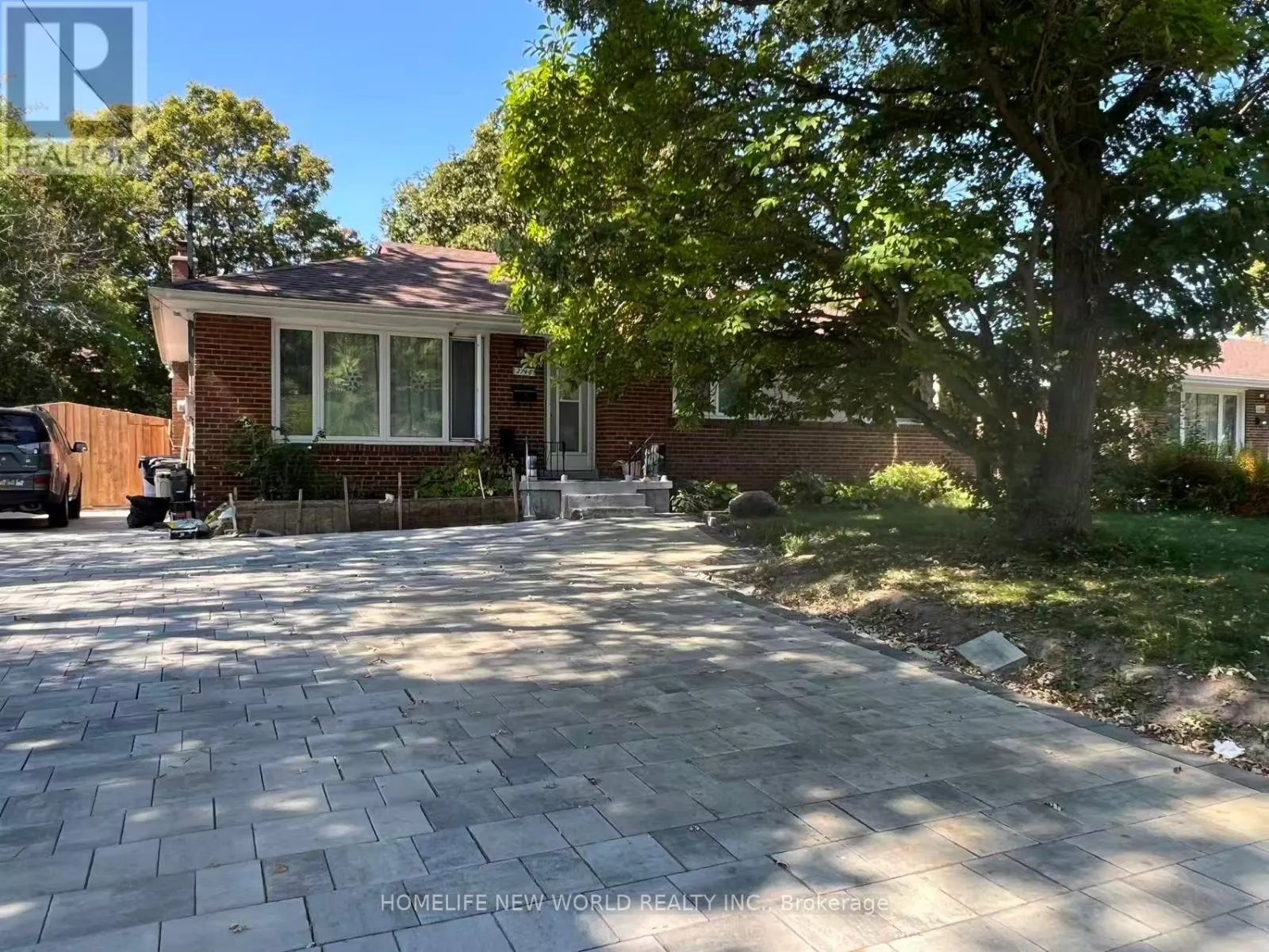 MAIN - 2746 MIDLAND AVENUE