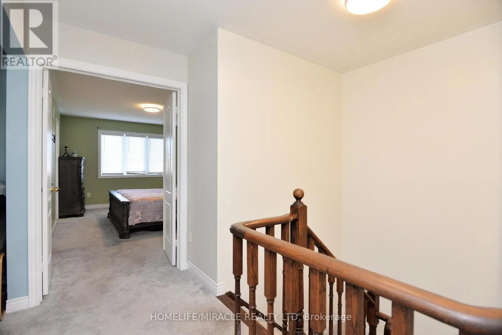 41 COTTAGE CRESCENT