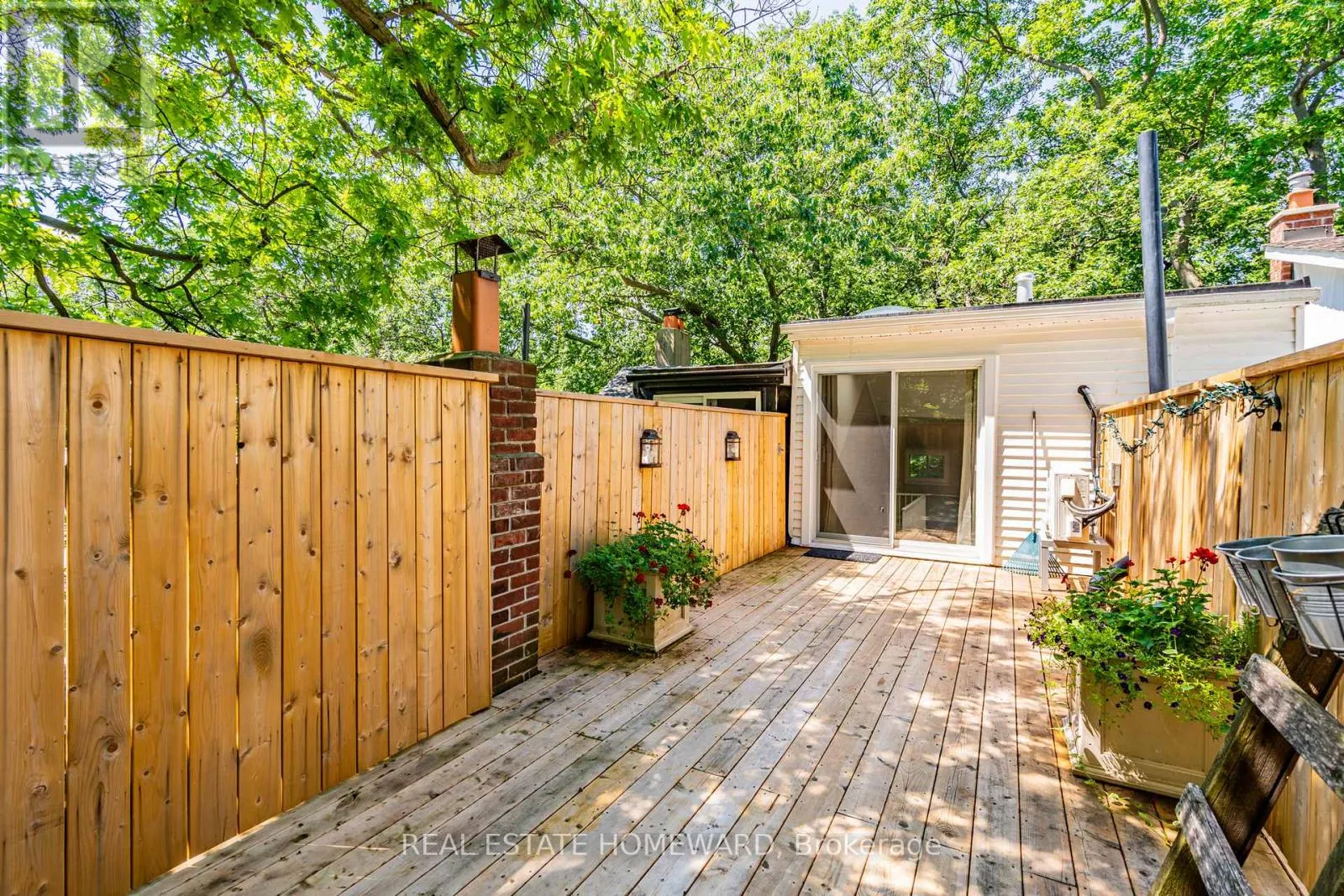 3 - 183 BEECH AVENUE