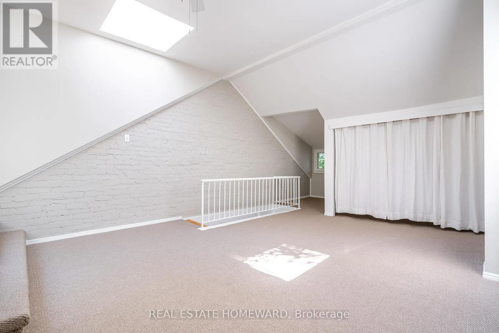 3 - 183 BEECH AVENUE