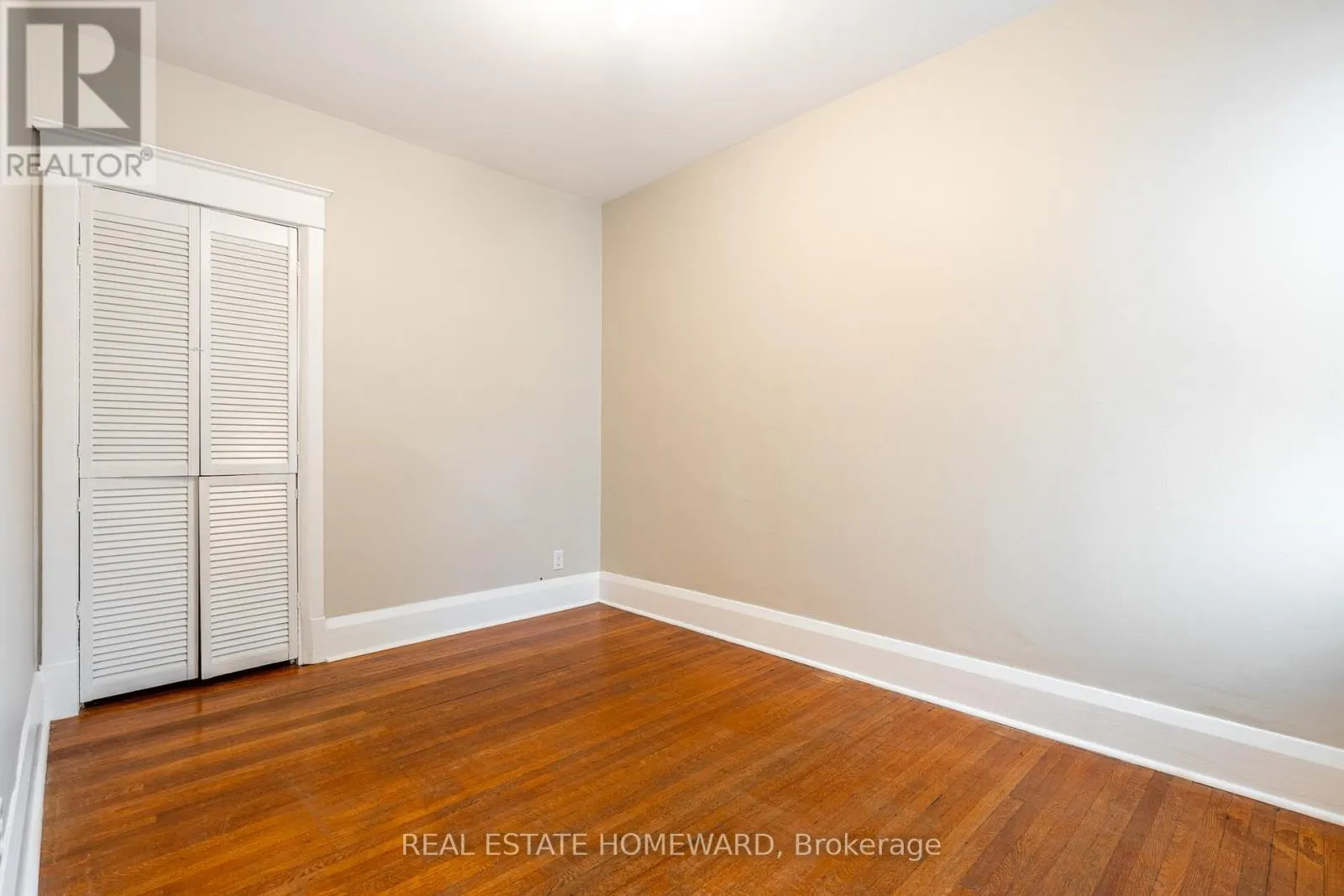 3 - 183 BEECH AVENUE
