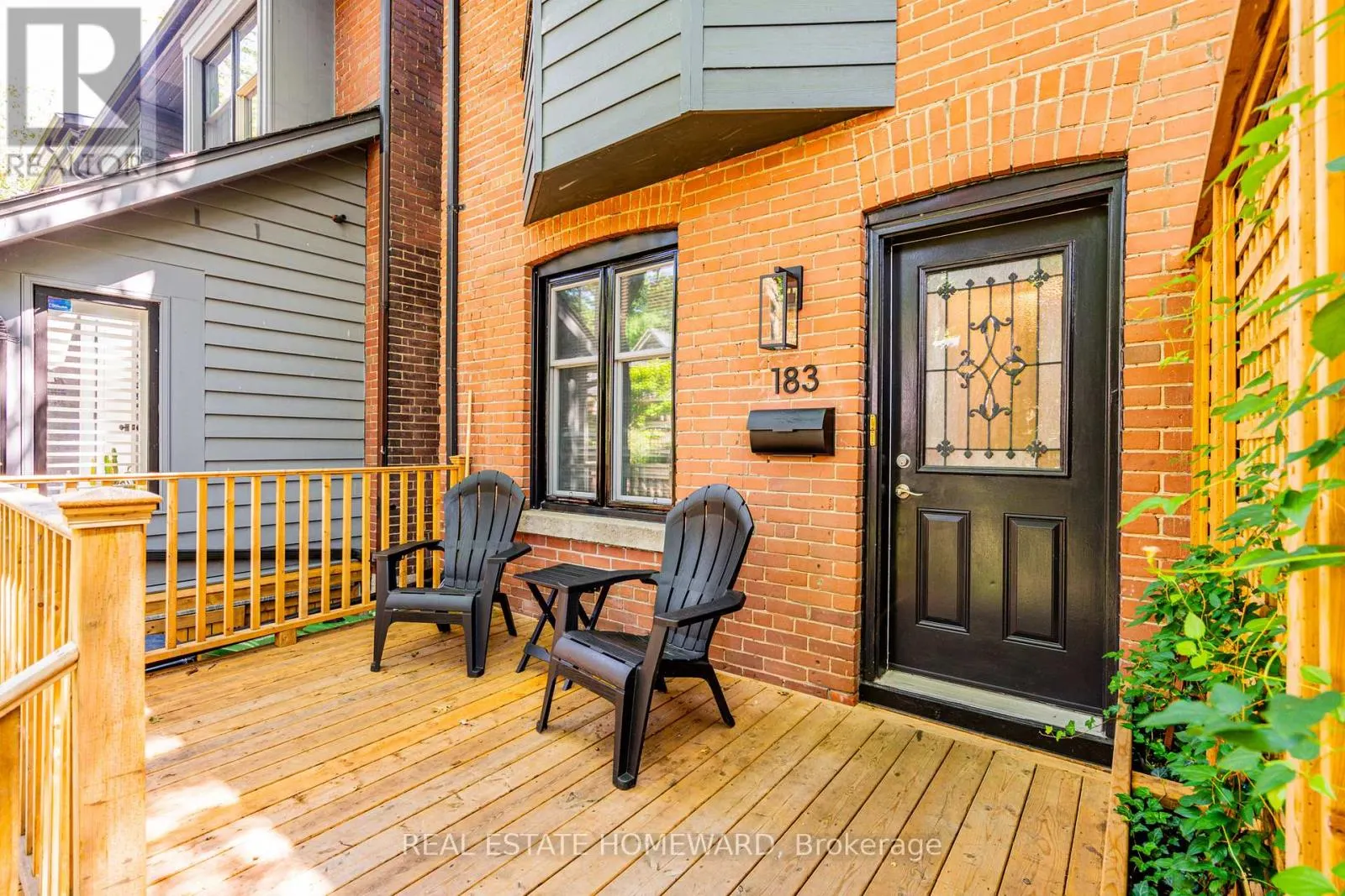 3 - 183 BEECH AVENUE