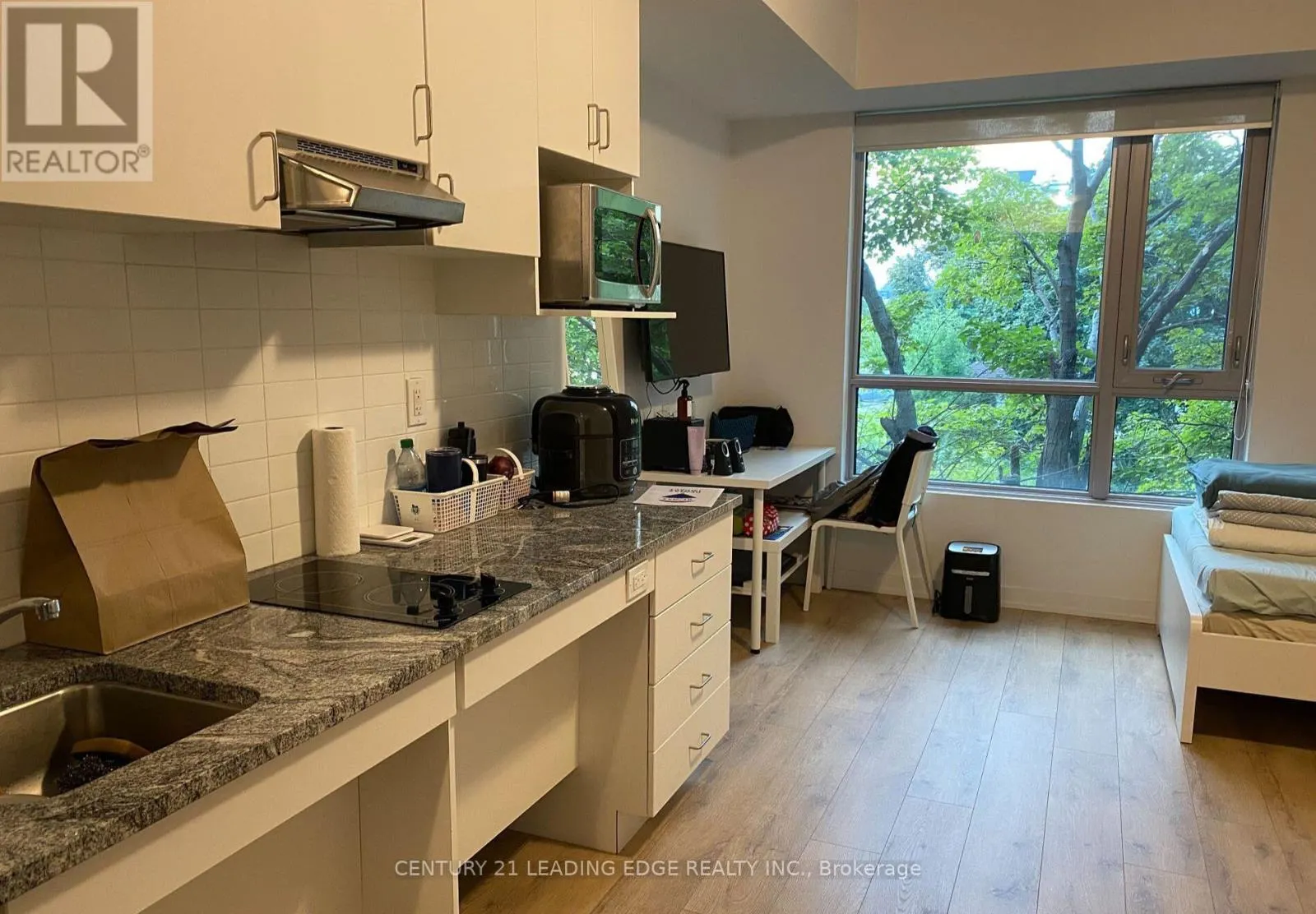 202 - 1800 SIMCOE STREET N