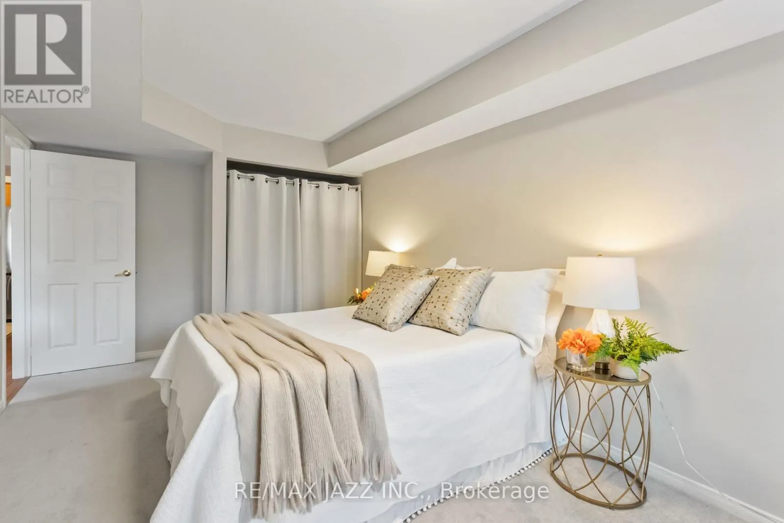 1 - 51 PETRA WAY, #1