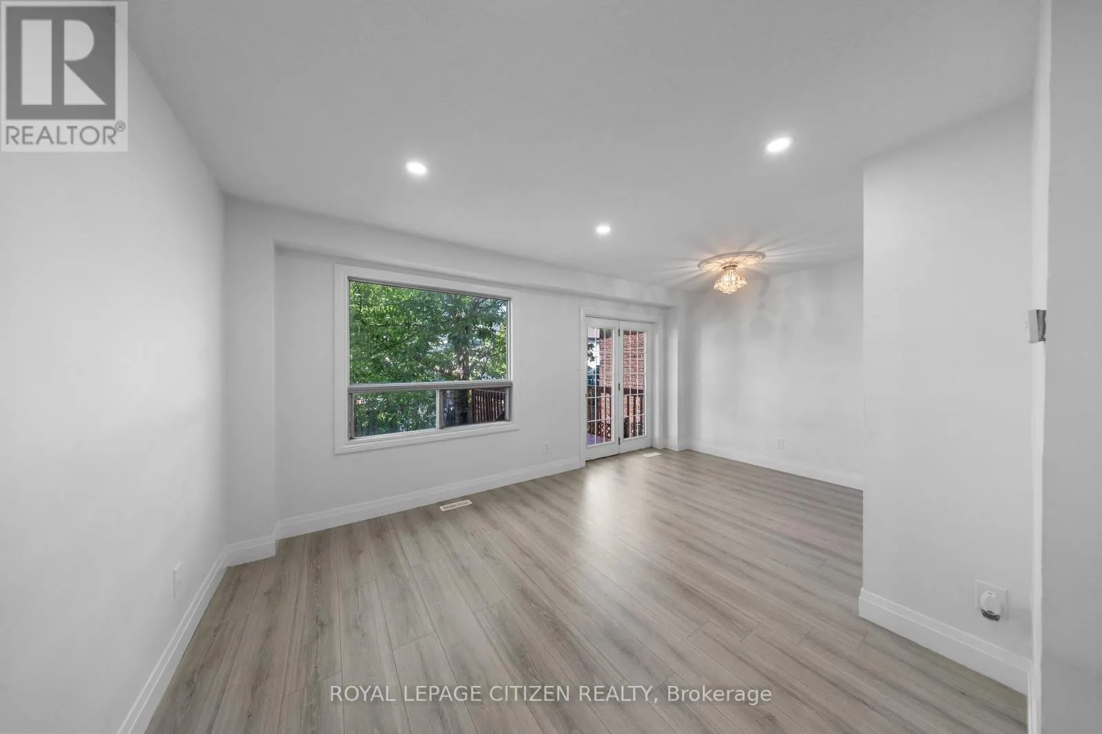 116 DUCATEL CRESCENT