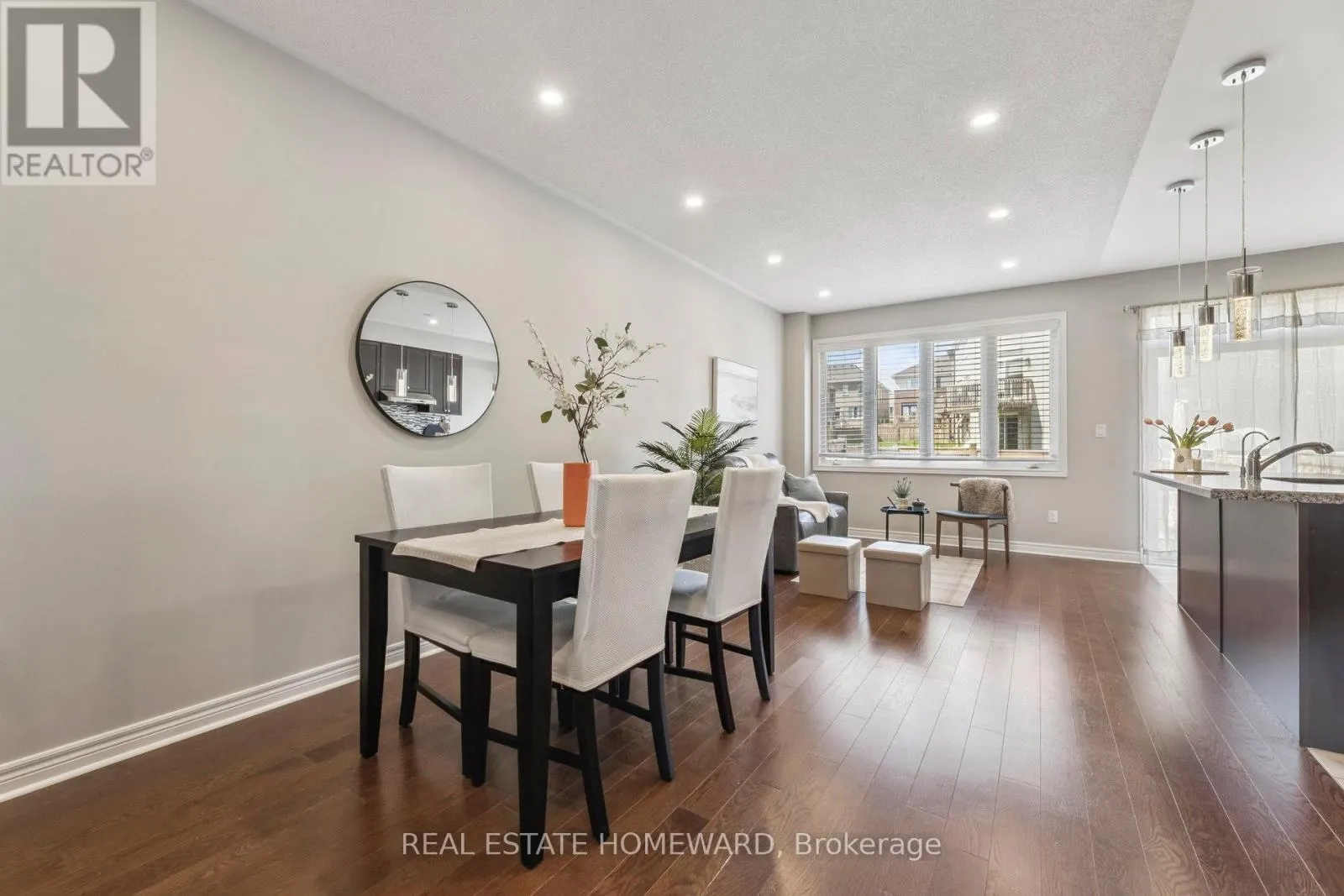 2612 CERISE MANOR