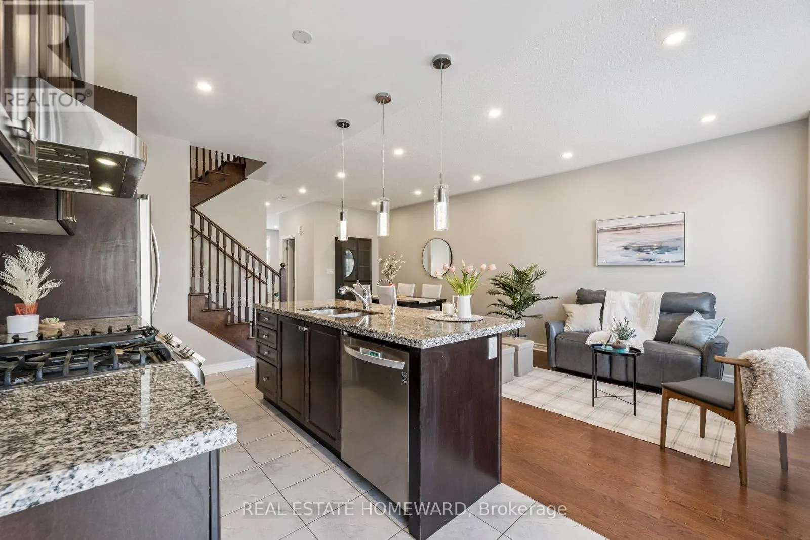 2612 CERISE MANOR