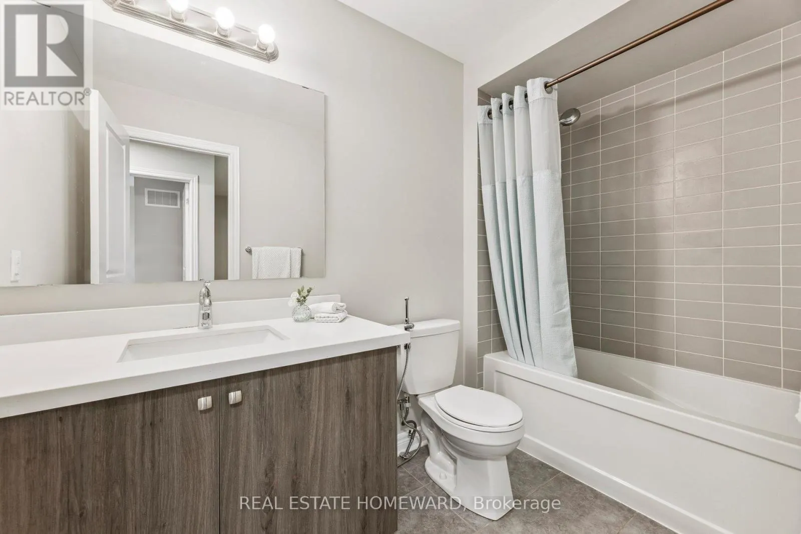 2612 CERISE MANOR