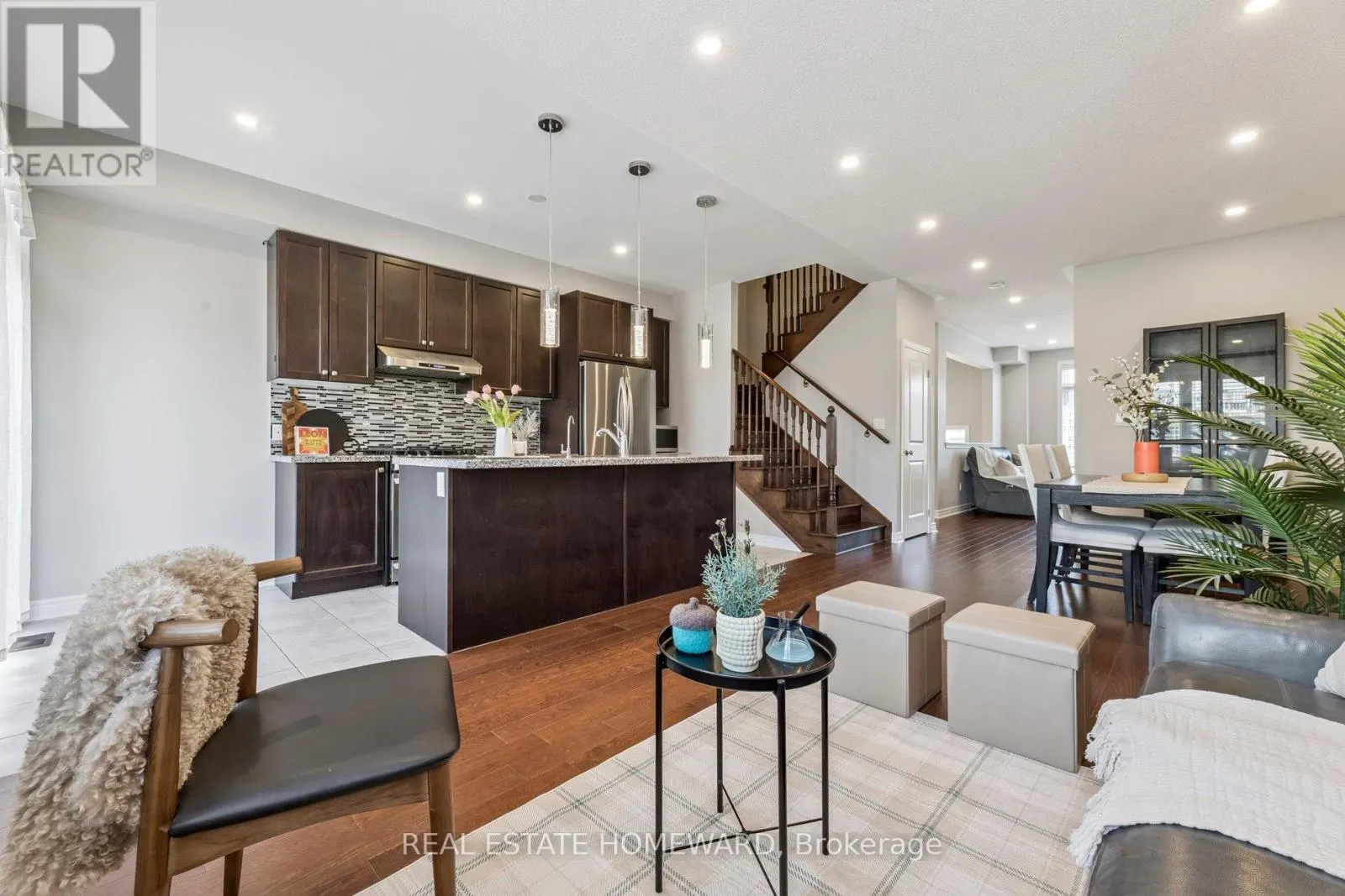 2612 CERISE MANOR