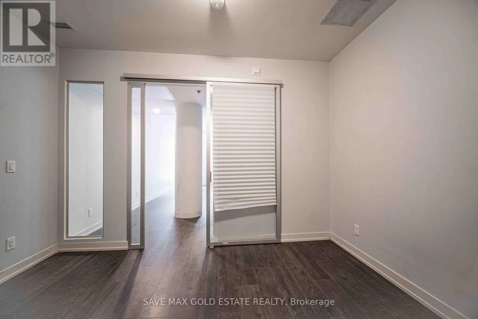 107 - 104 GLEN EVEREST ROAD