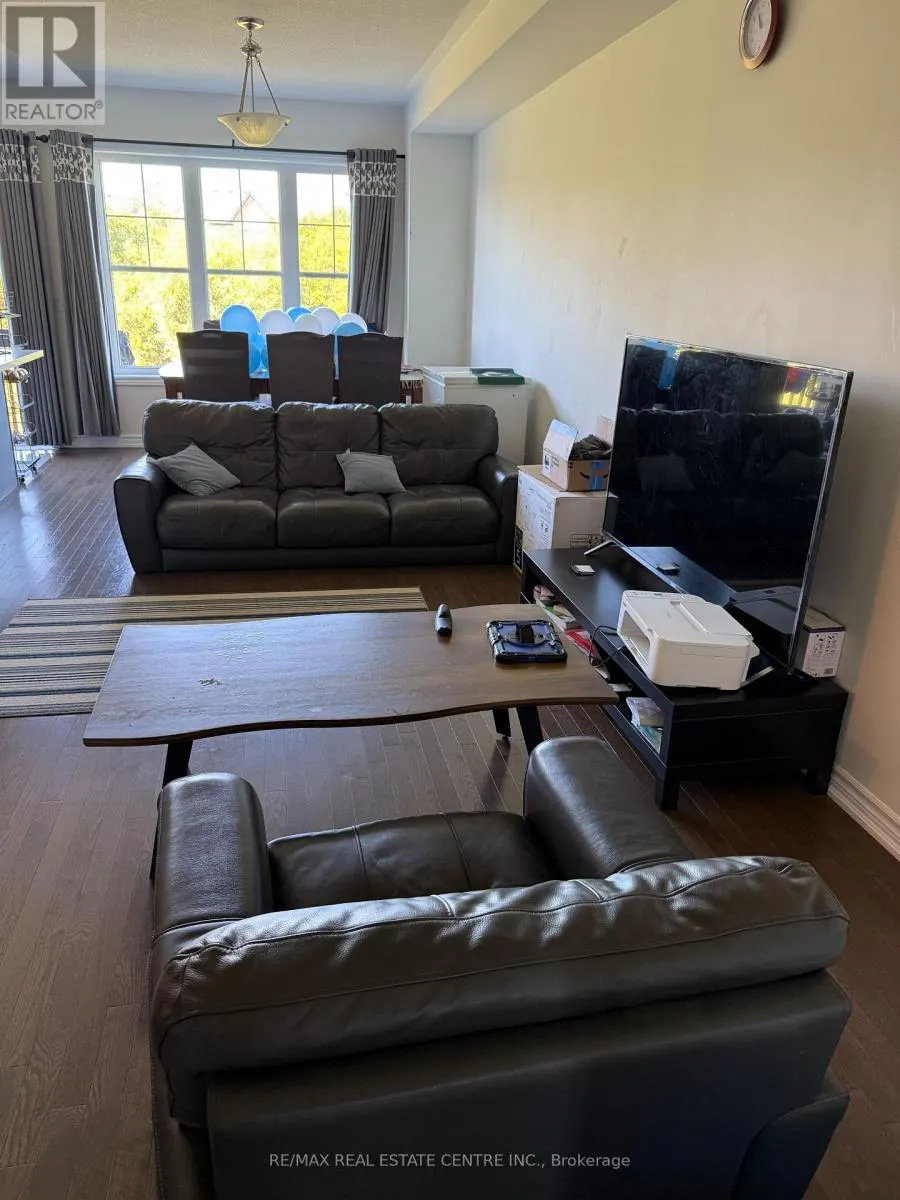 26 - 26 PARADISE WAY E