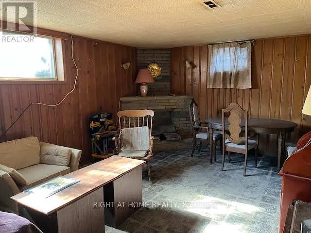182 FLORA DRIVE E
